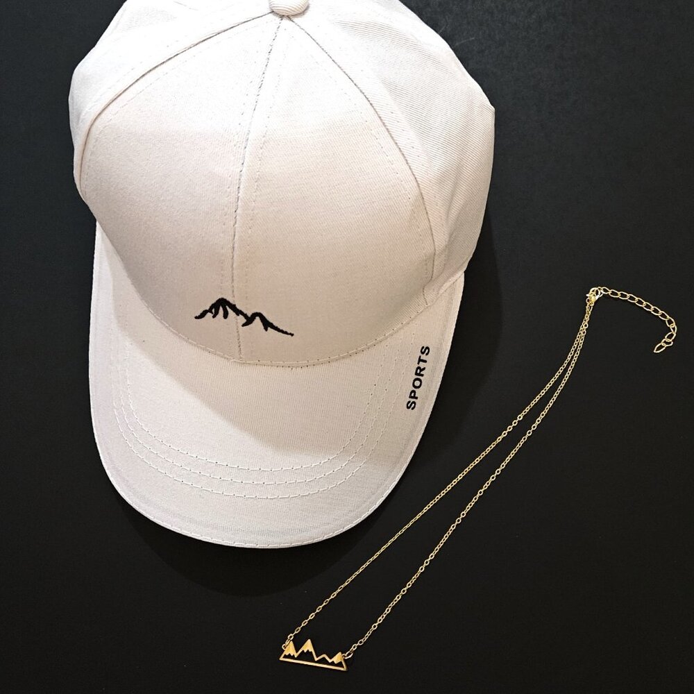 Mountain Ball Cap White & Necklace Gold Combo